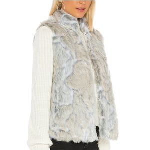 NWOT. BB Dakota Faux Fur Vest